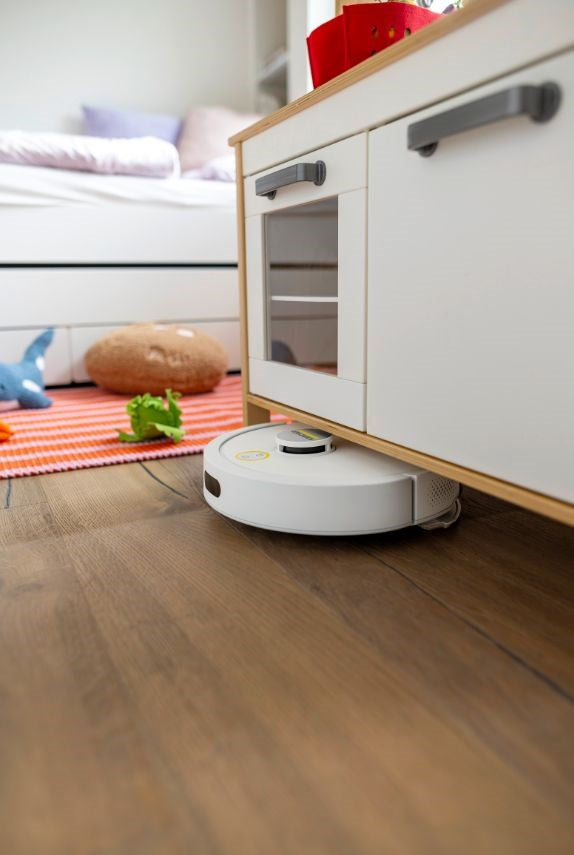 KARCHER RVC 3 Comfort white floor cleaning robot with base station